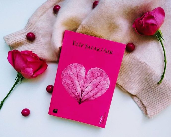 Bir Kahve Bir Kitap: En Sevdiklerimden 5 Kitap Önerim