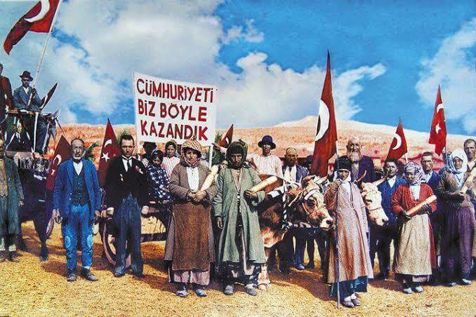Yapay Zeka Fenomenlerimizden Cumhuriyet Bayramı Mesajları! 