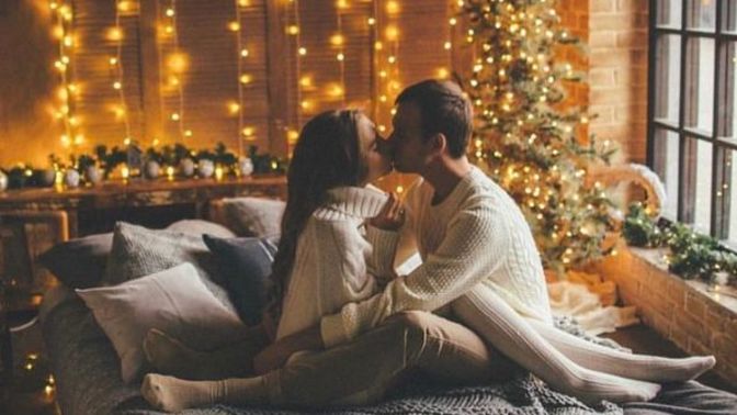 Yeni Yılda Daha Tutkulu Bir İlişki İçin Hedefler: Yılbaşında Partnerinizle Daha Fazla Yakınlık Kurmanın Yolları 🎄❤️‍🔥