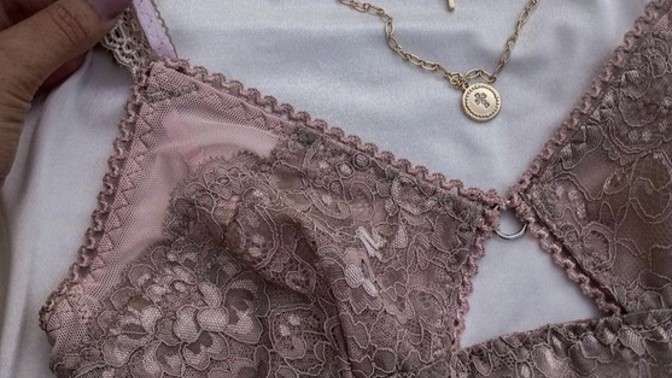 Birlikte Bralet Ve Büstiyer Farkını İnceliyoruz!