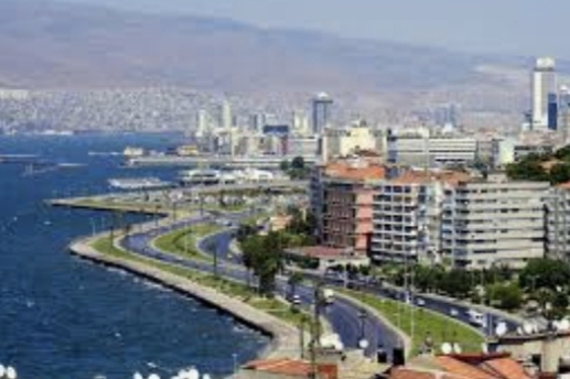 İzmir konaktan bir görüntü
