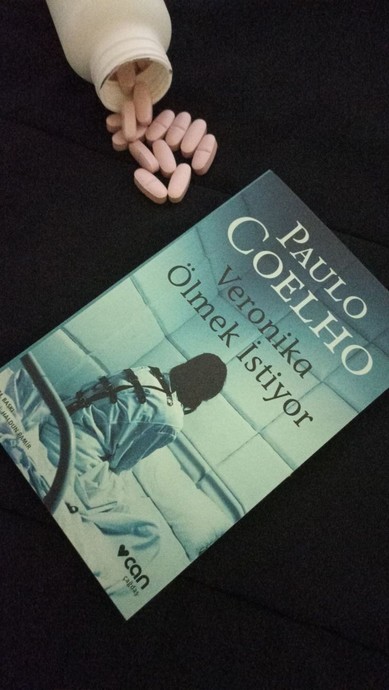 Hayatı Sorgulatan Bir Kitap: Veronika Ölmek İstiyor”