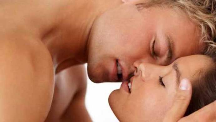 Kadınlar İçin Orgazm Rehberi: Keşfetmenin ve Keyif Almanın Yolları