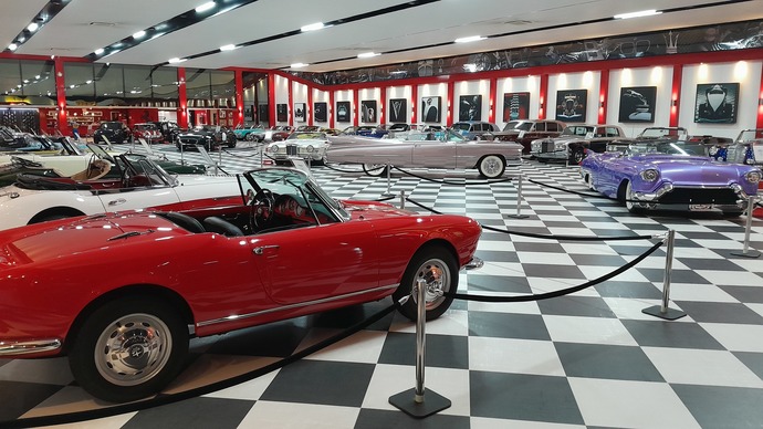 Key Museum Arabalarla Zamanda Yolculuk