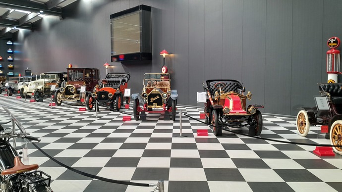 Key Museum Arabalarla Zamanda Yolculuk