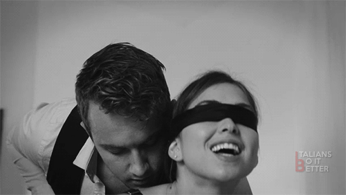 Blindfold: Gözlerinizi Kapatın, Yeni Bir Dünyaya Adım Atın