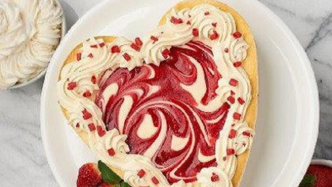 Sevgililer Gününe Özel Kalpli Cheesecake Yapıyoruz!