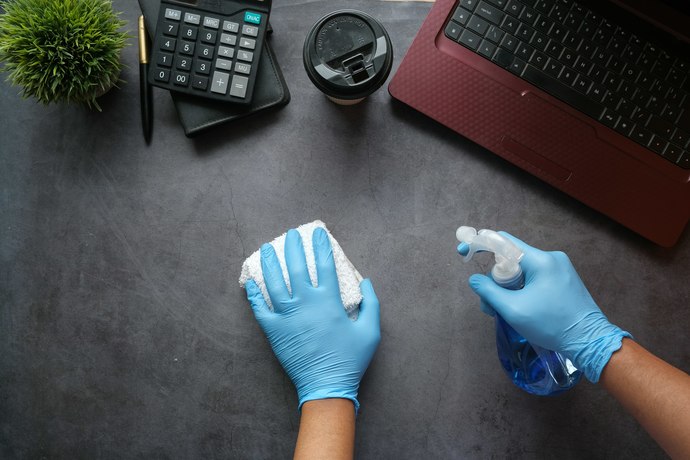 Tozlanmayı Azaltmanın Gerçek Yolları! Sürekli Toz Alanlar İçin Hayat Kurtaran Tüyolar 🏠