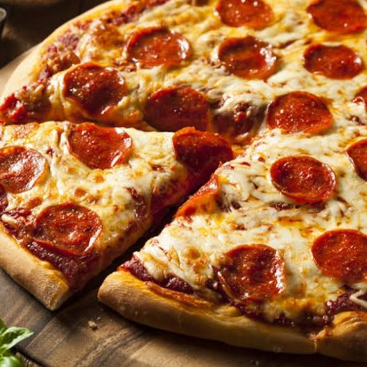 Annemin Tarifiyle çok Pratik Ve Uğraştırıcı Olmayan Lezzetli Pizza Tarifi 🍕
