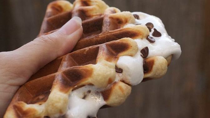 Marşmellowlu Waffle Tarifi