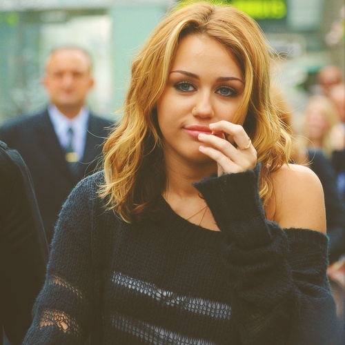 Hannah Montana Ve Onun İlham Veren Genç Moda Stilini İnceliyoruz!