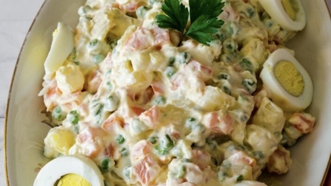 İftarda Yeni Bir Lezzet Denemek İsteyenlere: Azerbaycan’ın Meşhur Paxtaxt Salatası Tarifi🥗