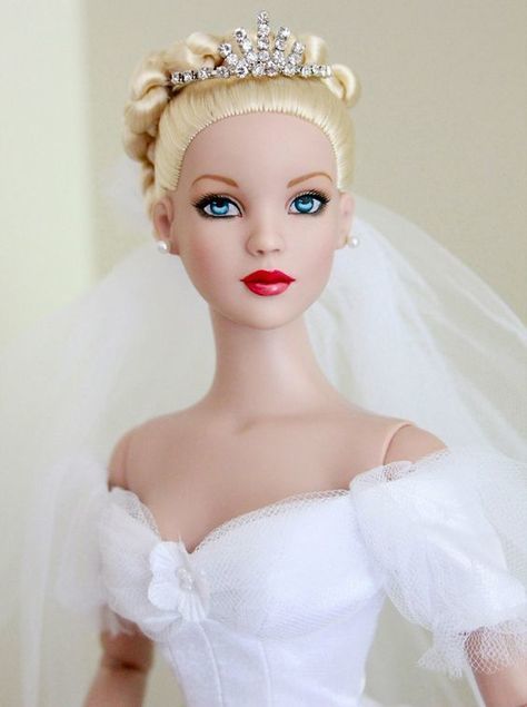 Barbie nin 65. Yılına Özel Barbie Bebeklerini Puanlıyorum!