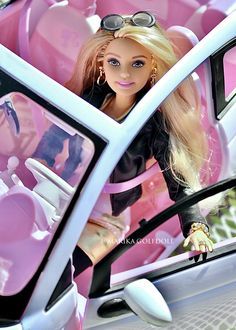 Barbie nin 65. Yılına Özel Barbie Bebeklerini Puanlıyorum!