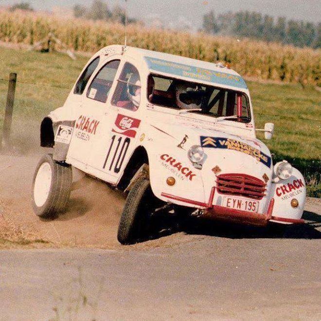 Dünyanın Çift Motorlu İlk Otomobili: Citroen 2CV Sahara