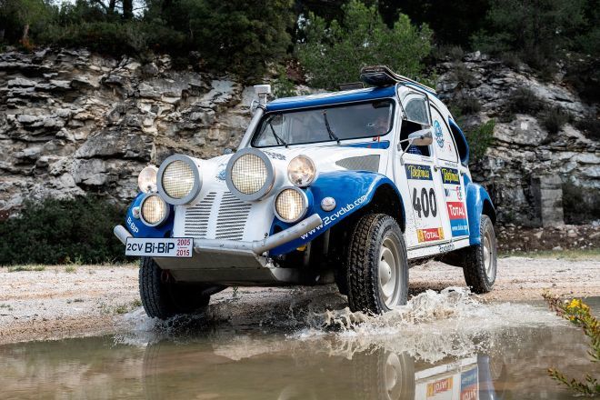 Dünyanın Çift Motorlu İlk Otomobili: Citroen 2CV Sahara