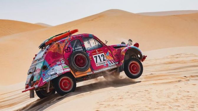 Dünyanın Çift Motorlu İlk Otomobili: Citroen 2CV Sahara