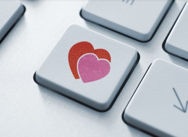 💖 Aşkın Dijital Hali: Sanal Ortamda Gerçek Sevgi Mümkün mü?