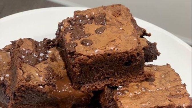 Dünyanın En İyi Browni Tarifiyle Geldim!