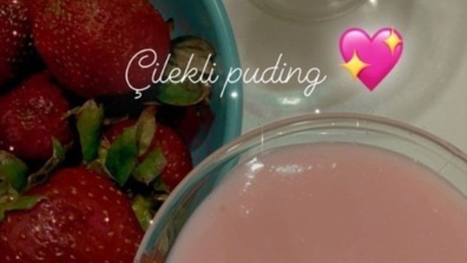 Evde Taze Çilekle Pratik Puding Nasıl Yapılır?