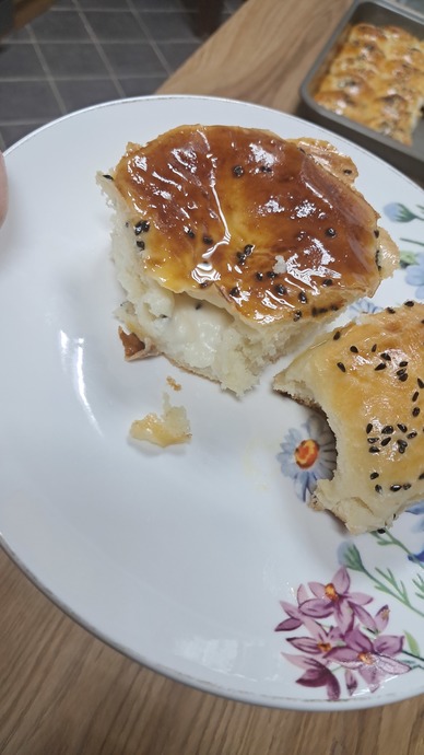 Şerbet Dokunuşuyla Parlayan Peynirli Poğaçalar