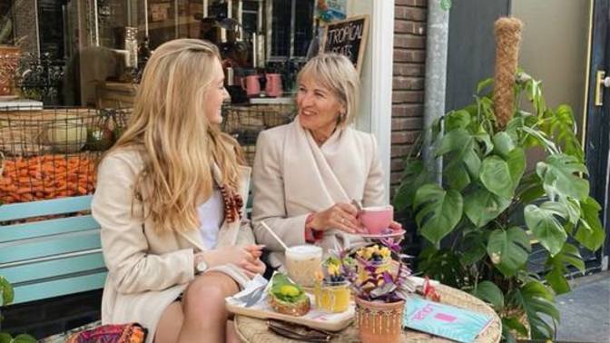 Anneler Günü Evde Değil Dışarda! Bu Sene Ona Hediye Değil, Zaman Aldım 🌸