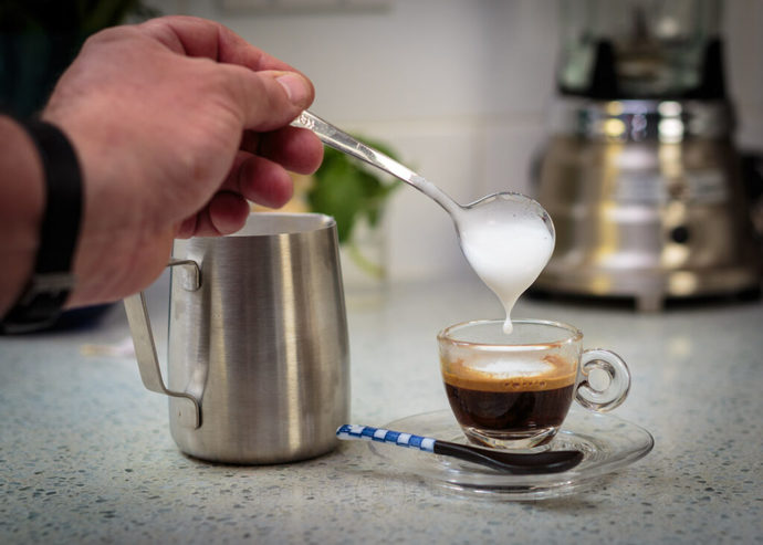 Evde kahve yapmak sıkıcı mı geldi? Bu 5 tarifle mutfağını kahve dükkanına çeviriyoruz! ☕✨