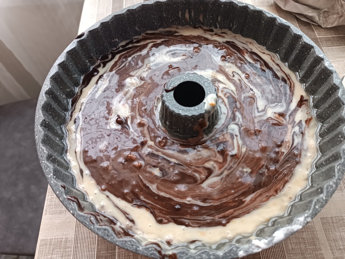 Çırptım Çırptım Karıştırdım, Kendimi Kekle Şımarttım; Tadı Damakta Kalan Portakallı, Cevizli, Üzümlü, Kakaolu Kek Tarifi!