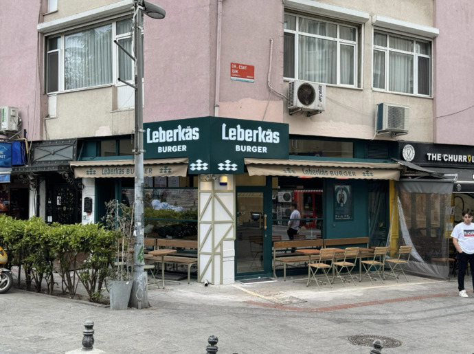 Leberkas Burger Şimdi de Türk Tüketicilerin Damak Zevkine Hitap Edecek