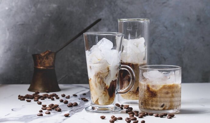 ☕🌞 Philips LatteGo ile Kahve Keyfi: Bu Yaz Serinleten 5 İçecek Tarifi! 🧊🍹