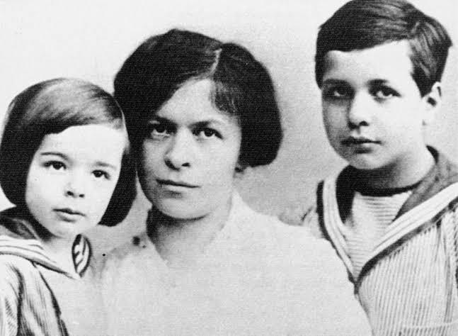 Einstein’ın Adı Altında Silinen Bir Deha: Mileva Marić’in Görülmeyen Işığı
