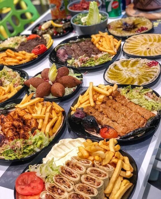 🍲 Yemek Dediğin Sadece Karın Doyurmaz, Ruhuna da Dokunur
