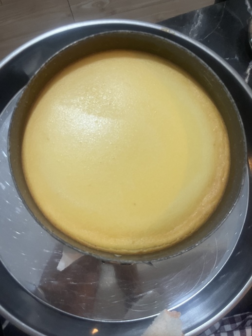 Başka Bir Tatlıya Niyet Etmişken Malzeme Kırık Çıkınca Bende Çilekli Sosun Çok Yakıştığı Cheesecake Yaptım ❤️💐
