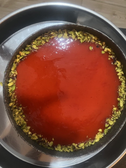 Başka Bir Tatlıya Niyet Etmişken Malzeme Kırık Çıkınca Bende Çilekli Sosun Çok Yakıştığı Cheesecake Yaptım ❤️💐