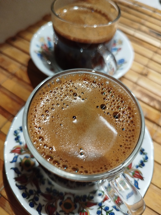 tükürük değil köpük