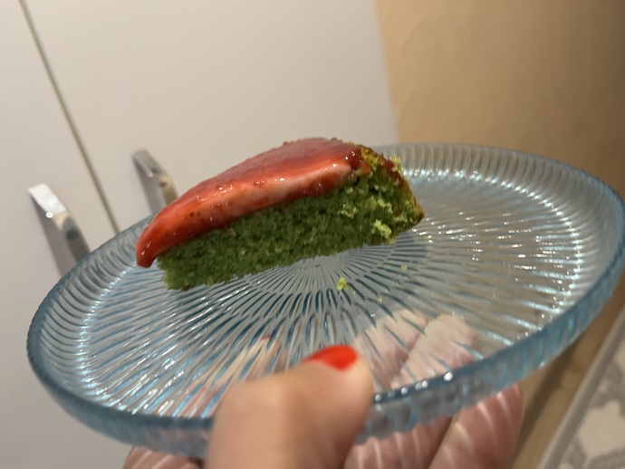 Ispanak Yemeyen Çocuklara Ispanağı Sevdiren Ispanaklı Çilek Soslu Yeşil Pasta Yaptım 😍🍓🥬