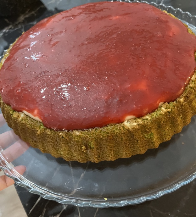 Ispanak Yemeyen Çocuklara Ispanağı Sevdiren Ispanaklı Çilek Soslu Yeşil Pasta Yaptım 😍🍓🥬