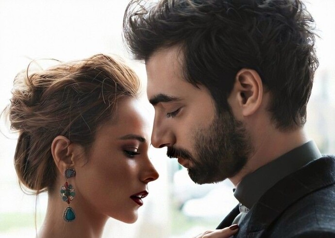 Aşkta Güçlü İlişkilerin Temeli: Sevgi mi, Saygı mı