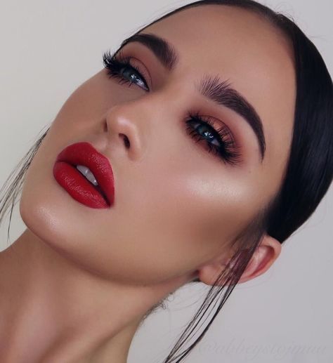 Makyajda Yapılan En Büyük Hatalar (Ve Çözümleri 💄✨)
