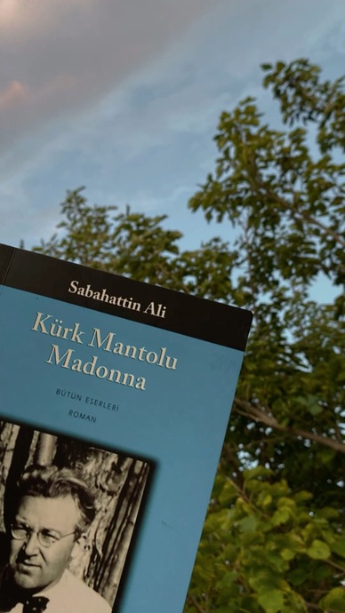 Kürk Mantolu Madonna: Aşk, Yalnızlık ve İnsan Ruhu