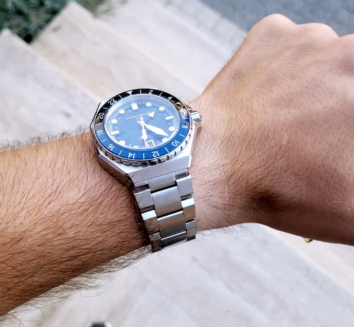 Spinnaker Dumas GMT Dalgıç Kol Saati İncelemesi