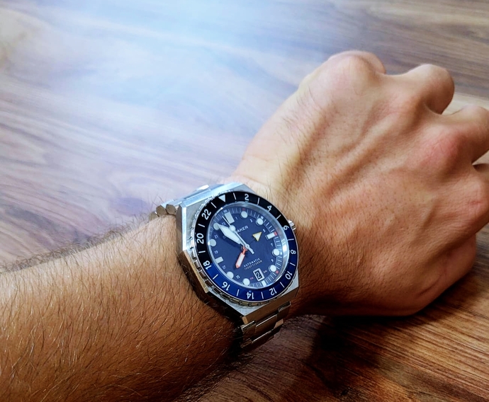Spinnaker Dumas GMT Dalgıç Kol Saati İncelemesi
