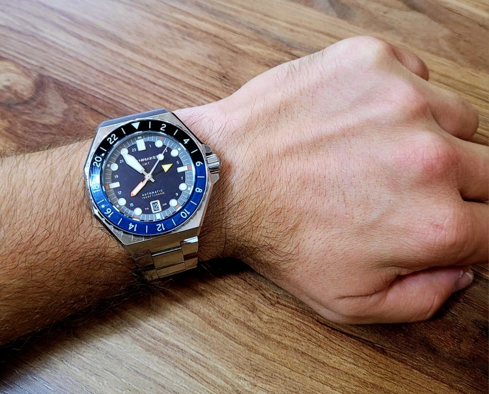 Spinnaker Dumas GMT Dalgıç Kol Saati İncelemesi