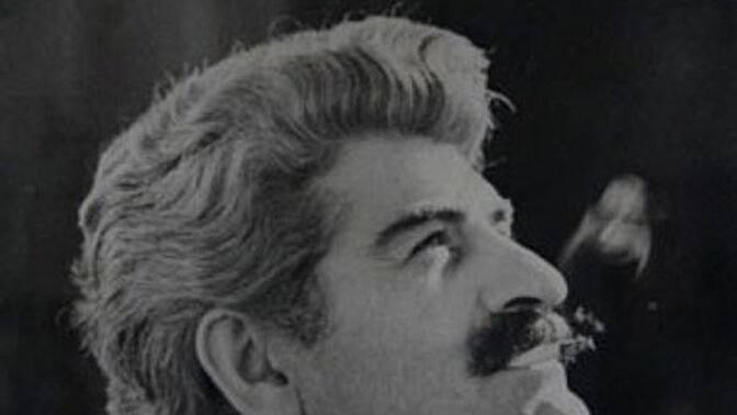 Sen Aşk Şiiri Yazamazsın Hasan Hüseyin..