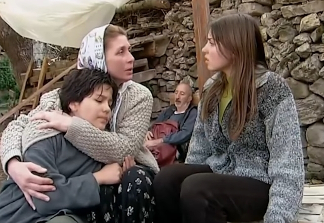 🎬 Çocukluğumuzu Hatırlatan Eski Efsane Diziler