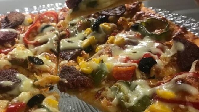 Evde Pizza Yapıyoruz: Mis Gibi, Sıcak Sıcak Sıcak🍕
