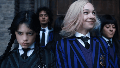 🎬 Wednesday: Gotik Tarz, Gizem ve Zekânın Yeni Fenomeni 🖤🕷️