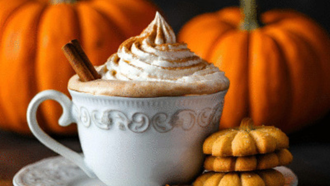 Sonbaharın Zirvedeki İçeceği: "Pumpkin Spice Latte" Tarifi