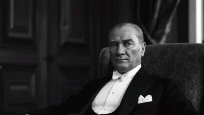 Cumhuriyetin Yolculuğu: Bir Milletin Yeniden Doğuşu
