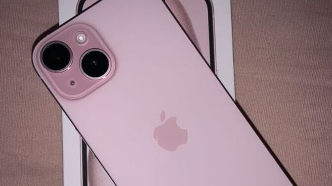 Kasım İndirimlerinde En Mantıklı Telefon Seçimi: Hangisini Almalı? 📱✨